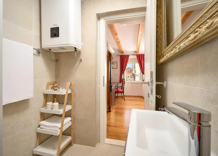 アパート Sun Ammarulla スプリト